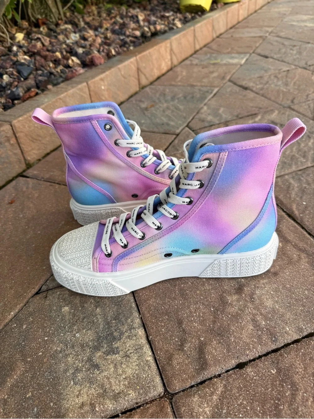 Marc Jacobs Airbrush Canvas High Top Sneakers Pink Multi Women’s Size 37